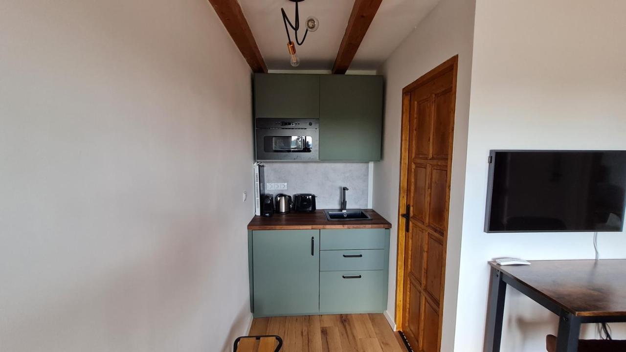 Jera Pince és Vendégház Somlovasarhely Exterior foto